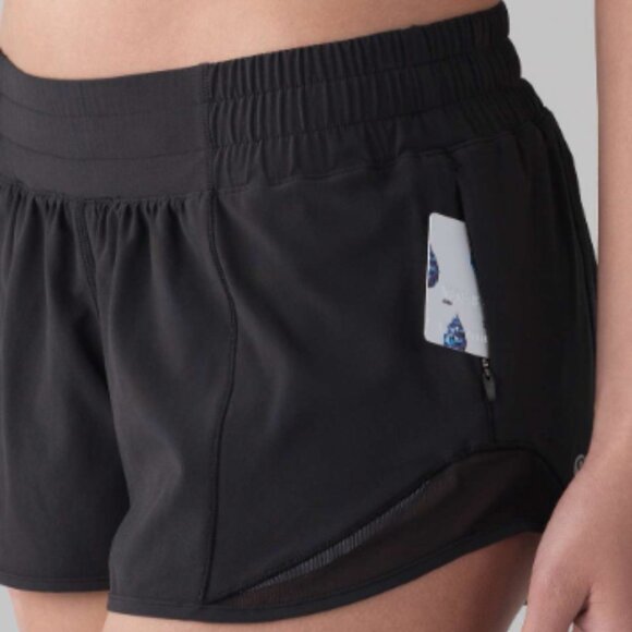(6271) LULULEMON Hotty Hot Short 4" Sz 10 **LOVED *logo faded - Picture 4 of 8